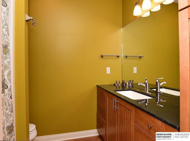 6540 Ashbrook Drive, Lincoln, NE 68516