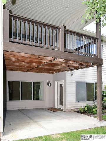 6540 Ashbrook Drive, Lincoln, NE 68516