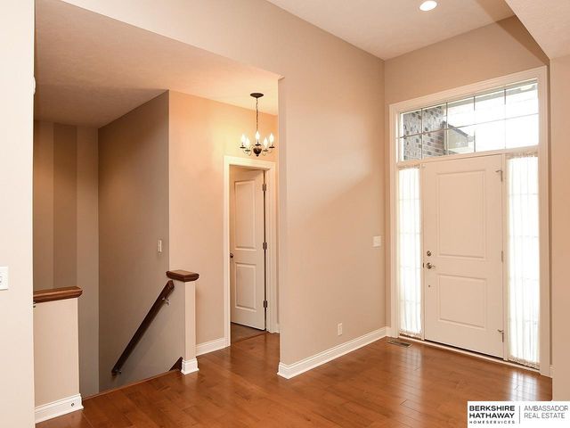 6540 Ashbrook Drive, Lincoln, NE 68516