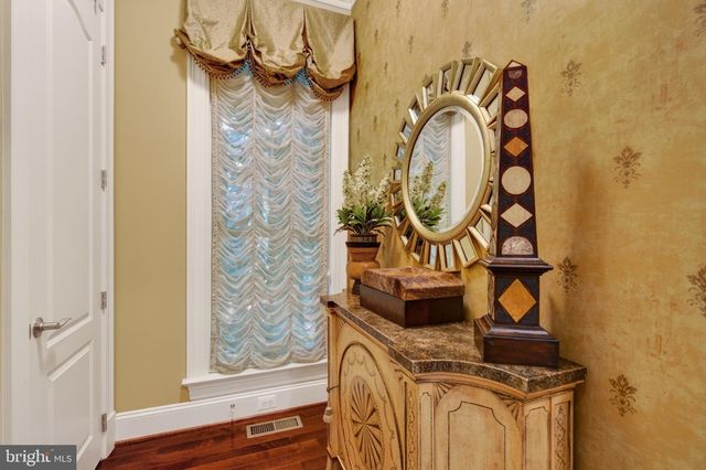 8421 FALCONE POINTE WAY, Vienna, VA 22182