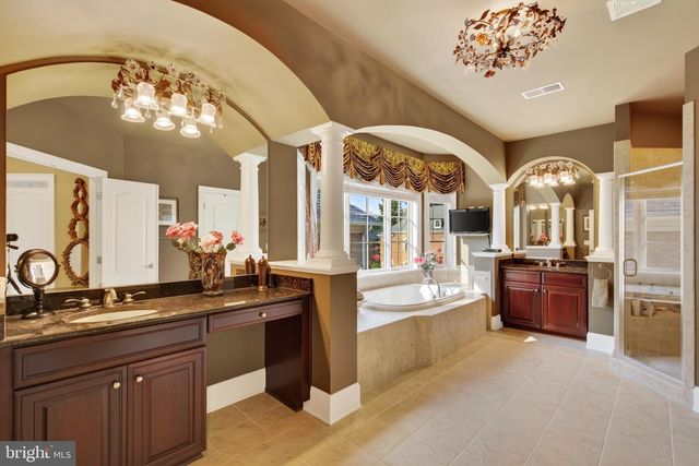 8421 FALCONE POINTE WAY, Vienna, VA 22182