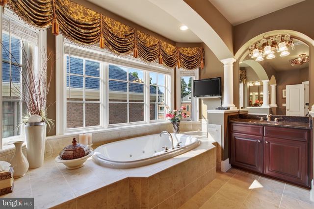 8421 FALCONE POINTE WAY, Vienna, VA 22182