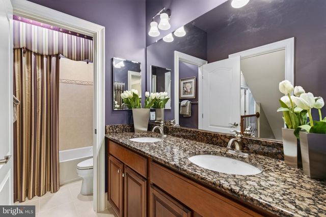 8421 FALCONE POINTE WAY, Vienna, VA 22182