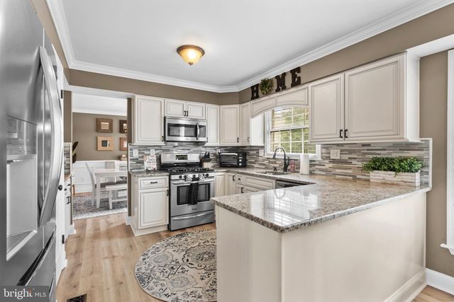 112 CARMEN LN, Langhorne, PA 19047