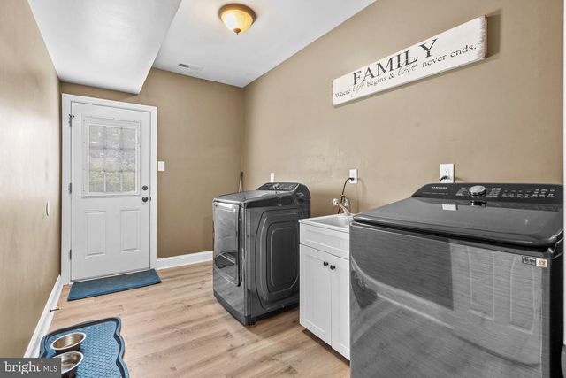 112 CARMEN LN, Langhorne, PA 19047
