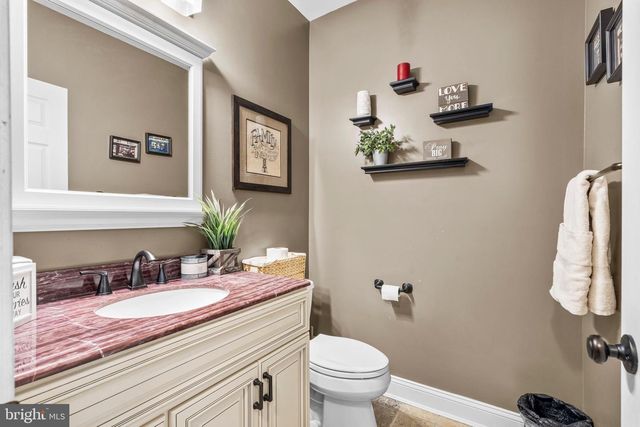 112 CARMEN LN, Langhorne, PA 19047