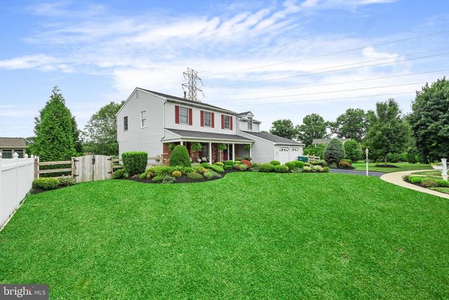 112 CARMEN LN, Langhorne, PA 19047