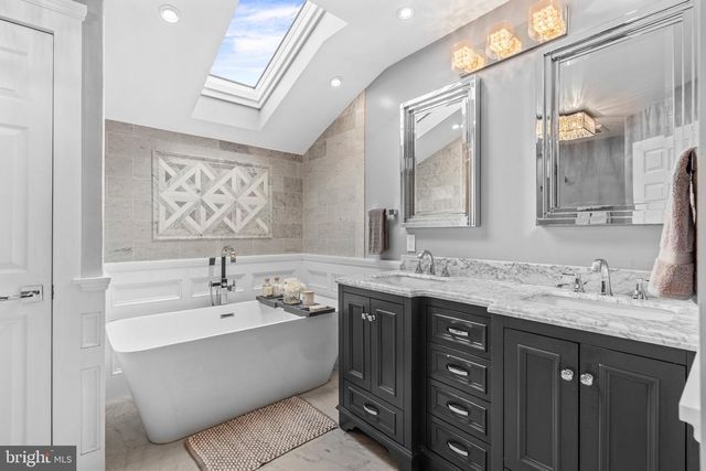 112 CARMEN LN, Langhorne, PA 19047