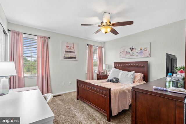 112 CARMEN LN, Langhorne, PA 19047