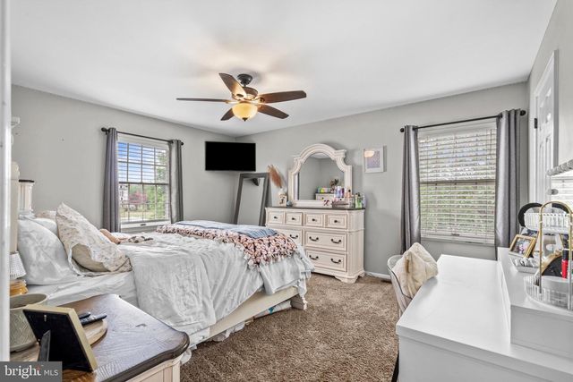 112 CARMEN LN, Langhorne, PA 19047