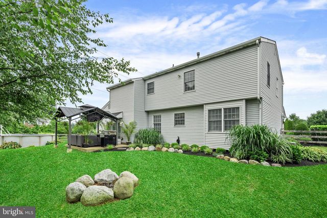 112 CARMEN LN, Langhorne, PA 19047