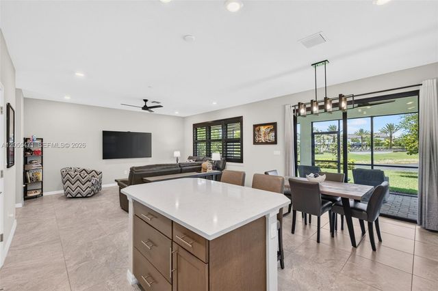 4460 Gramercy Dr, Oakland Park, FL 33309