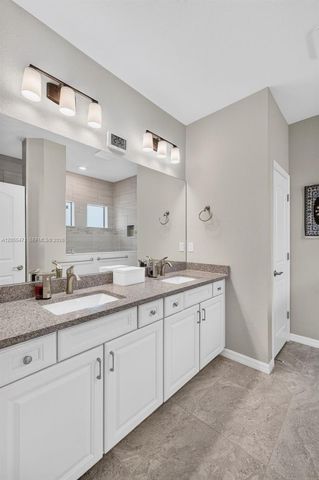 4460 Gramercy Dr, Oakland Park, FL 33309