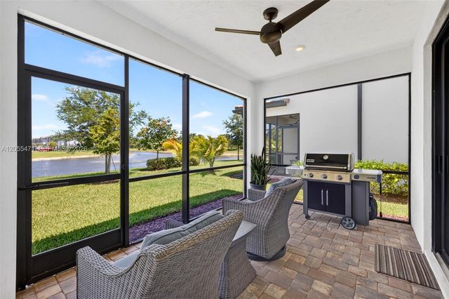 4460 Gramercy Dr, Oakland Park, FL 33309