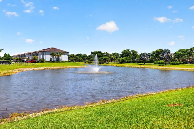 4460 Gramercy Dr, Oakland Park, FL 33309