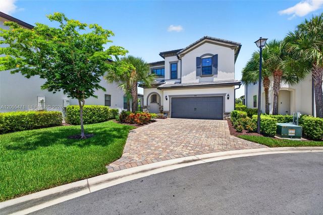 4460 Gramercy Dr, Oakland Park, FL 33309
