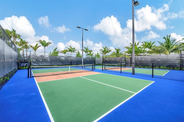 4460 Gramercy Dr, Oakland Park, FL 33309
