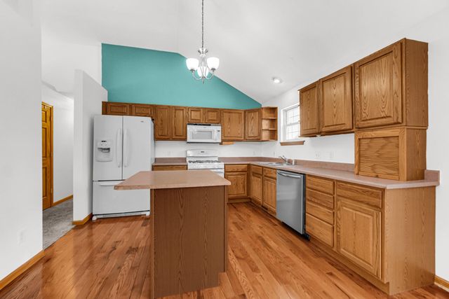 196 Spring View Drive, Porter, IN 46304