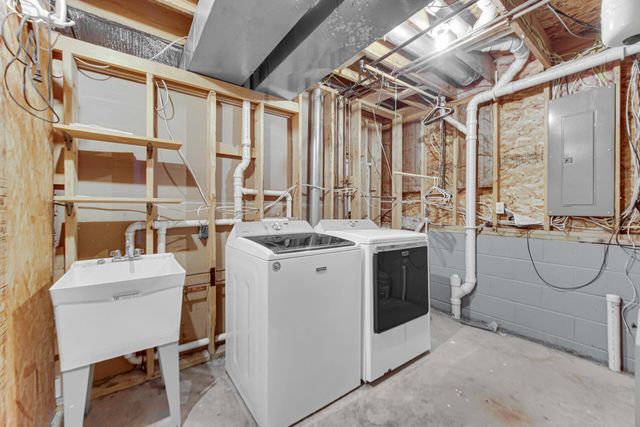 196 Spring View Drive, Porter, IN 46304