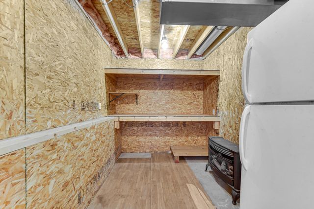 196 Spring View Drive, Porter, IN 46304