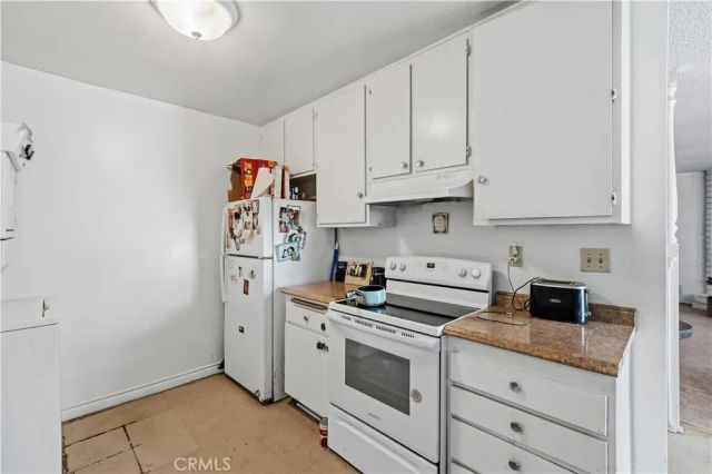 2524 Price, La Verne, CA 91750