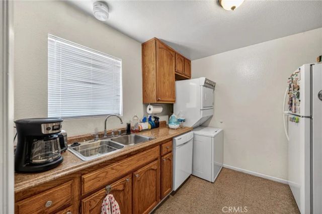 2524 Price, La Verne, CA 91750