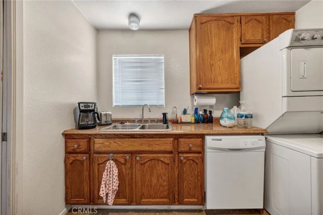 2524 Price, La Verne, CA 91750