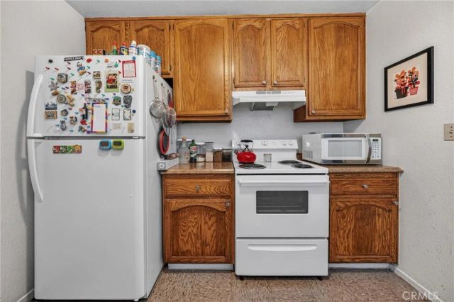 2524 Price, La Verne, CA 91750
