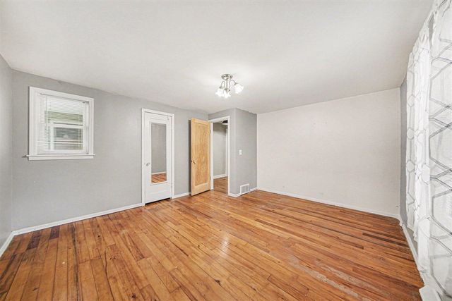 2800 Kibby Road, Jackson, MI 49203