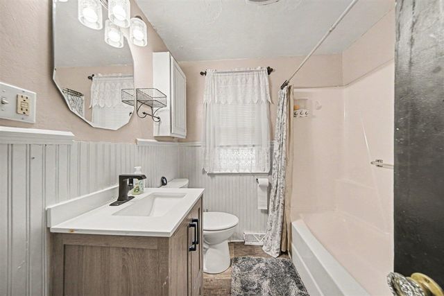 2800 Kibby Road, Jackson, MI 49203