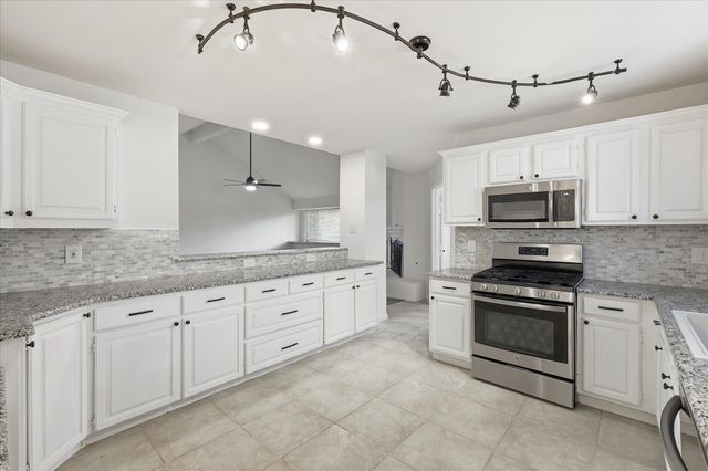 1824 Chatham Drive, Flower Mound, TX 75028
