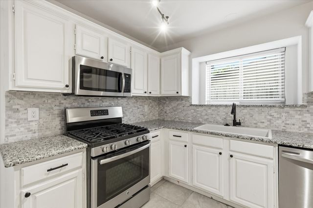 1824 Chatham Drive, Flower Mound, TX 75028