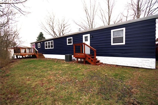 122 Woodland Dr., West Deer, PA 15084