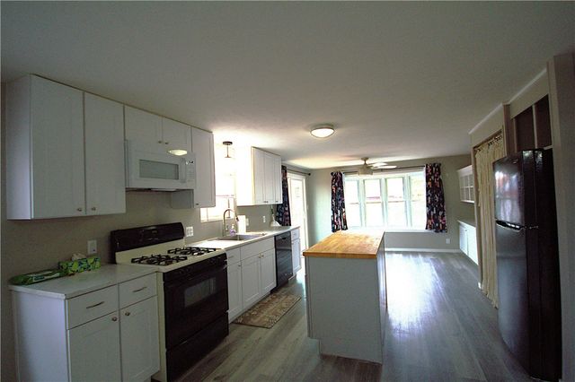 122 Woodland Dr., West Deer, PA 15084