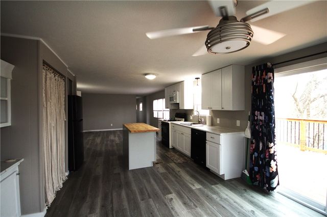 122 Woodland Dr., West Deer, PA 15084