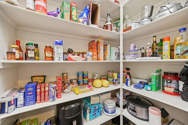 9023 Samari Place, Powell, OH 43065