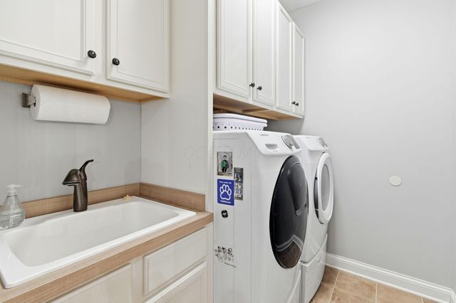 9023 Samari Place, Powell, OH 43065