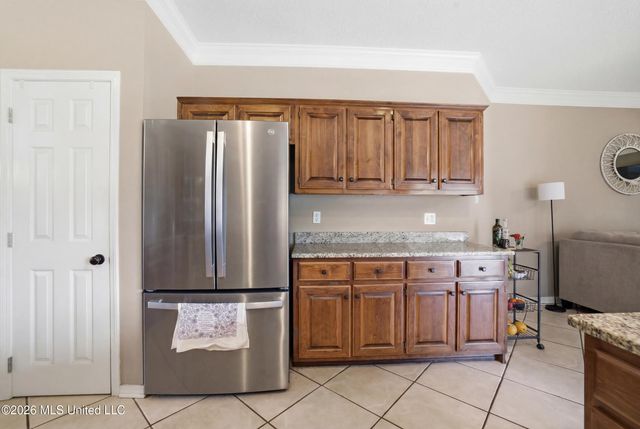 3815 Cabildo Place, Ocean Springs, MS 39564