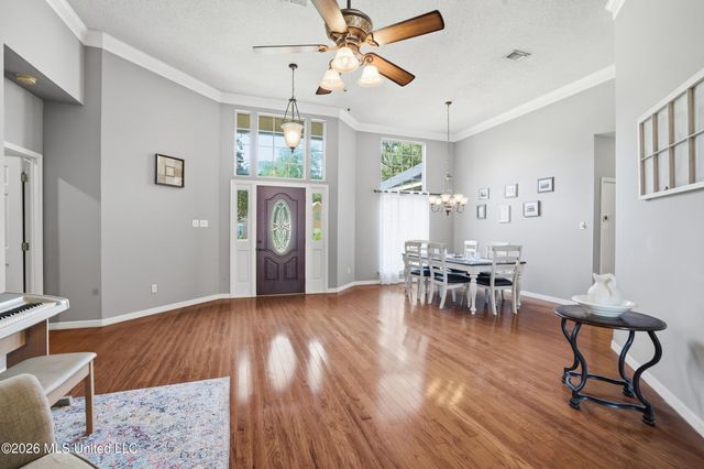 3815 Cabildo Place, Ocean Springs, MS 39564