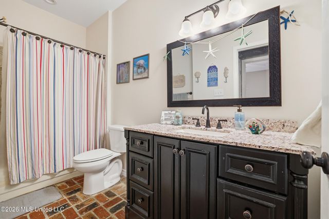 3815 Cabildo Place, Ocean Springs, MS 39564