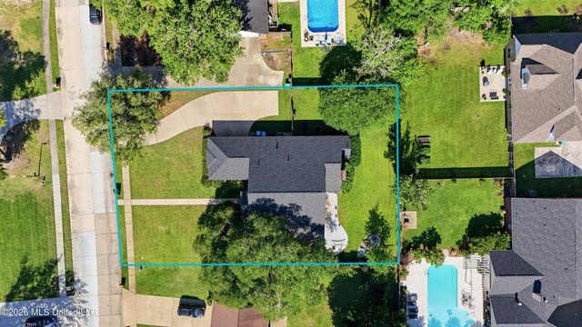 3815 Cabildo Place, Ocean Springs, MS 39564