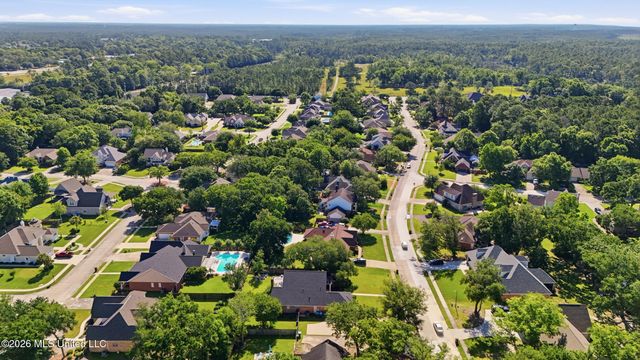 3815 Cabildo Place, Ocean Springs, MS 39564