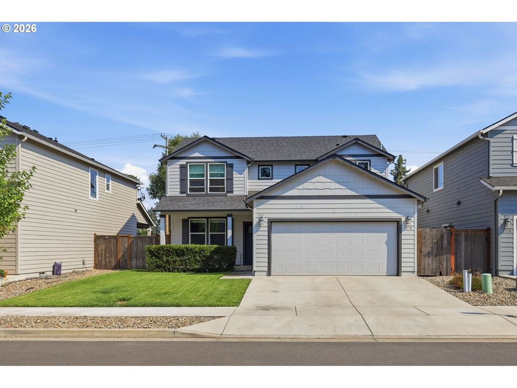 5270 SQUIRREL St, Springfield, OR 97478