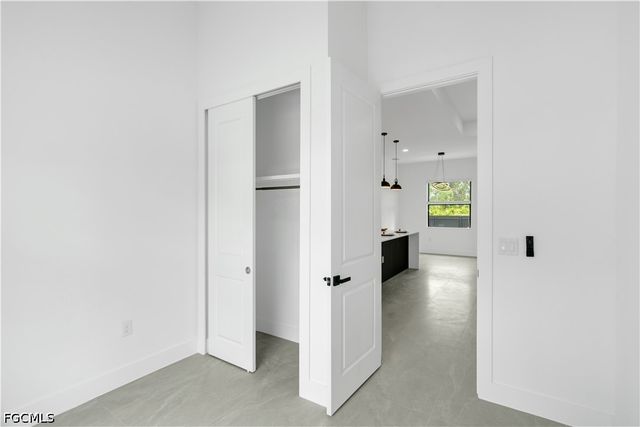 1047 Merry ST E, Lehigh Acres, FL 33974