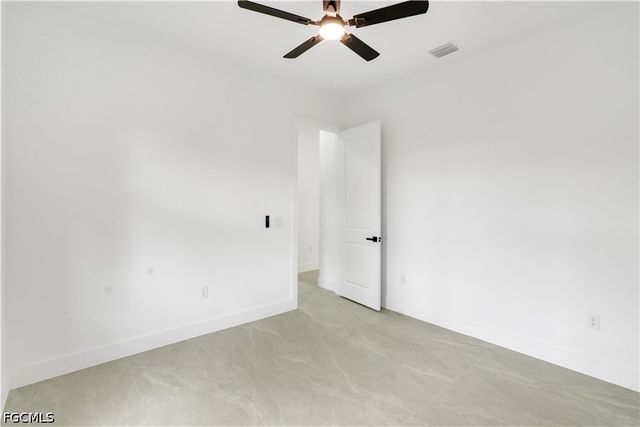 1047 Merry ST E, Lehigh Acres, FL 33974