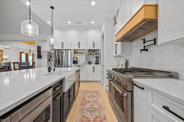 1430 Cypress Creek PW, Smithfield, VA 23430