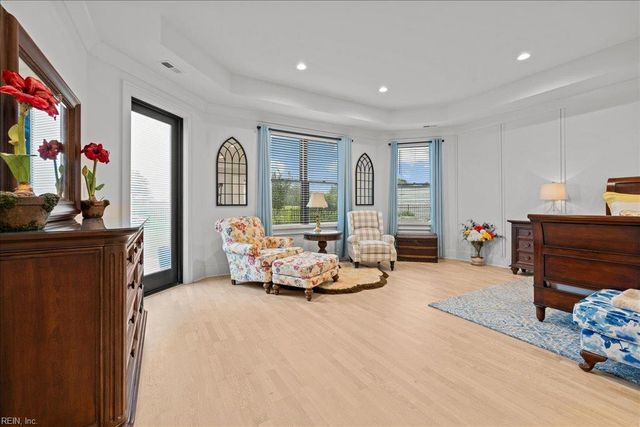 1430 Cypress Creek PW, Smithfield, VA 23430