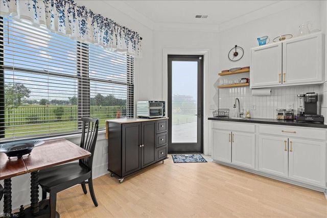 1430 Cypress Creek PW, Smithfield, VA 23430