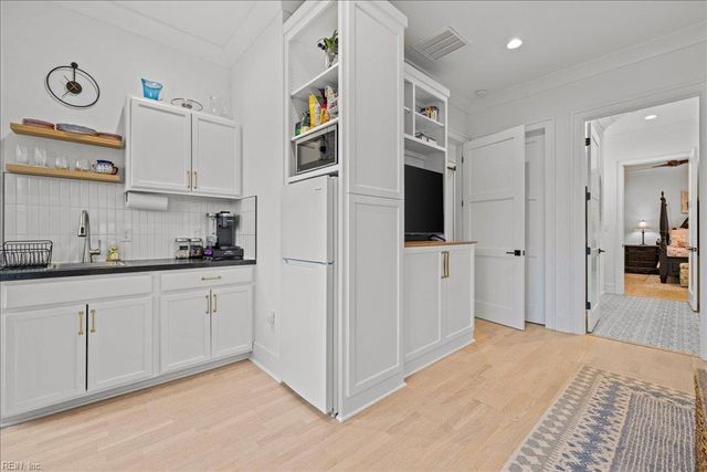 1430 Cypress Creek PW, Smithfield, VA 23430