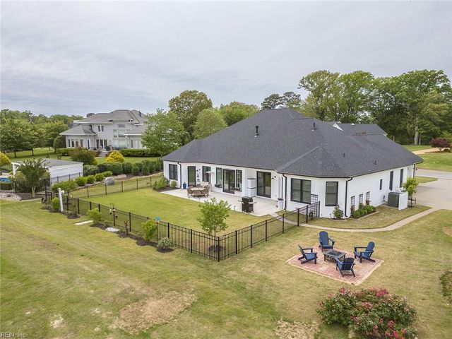 1430 Cypress Creek PW, Smithfield, VA 23430